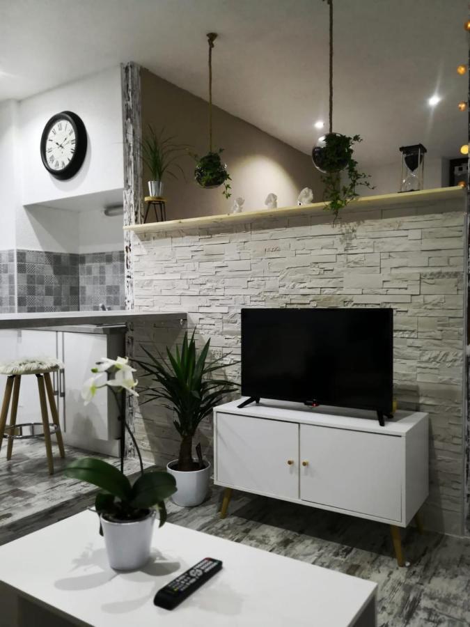 Studio Zen Et Cosy, Neuf En Pleine Ville Saint-Claude Dış mekan fotoğraf