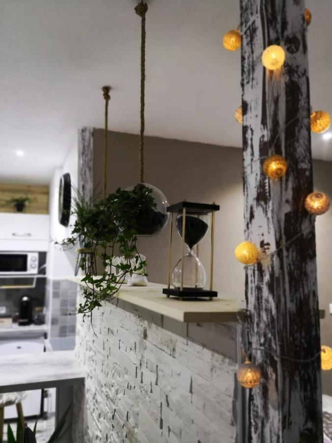 Studio Zen Et Cosy, Neuf En Pleine Ville Saint-Claude Dış mekan fotoğraf