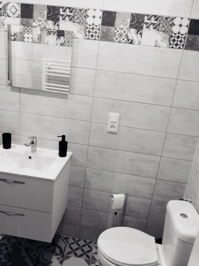 Studio Zen Et Cosy, Neuf En Pleine Ville Saint-Claude Dış mekan fotoğraf